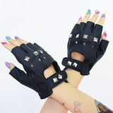 Studs Gloves